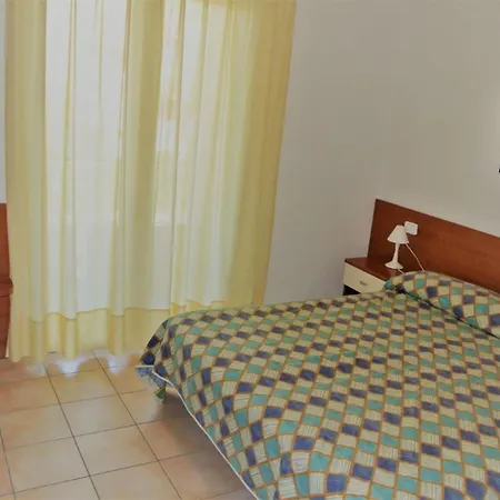 Lovely Nest With Shared Pool And Olive Trees Bibione