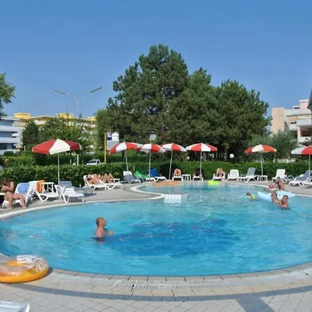 Lovely Nest With Shared Pool And Olive Trees *